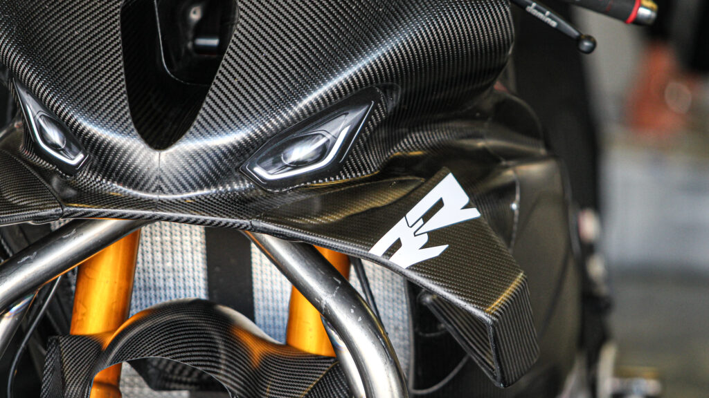 BMW-Motorrad-M1000RR-8