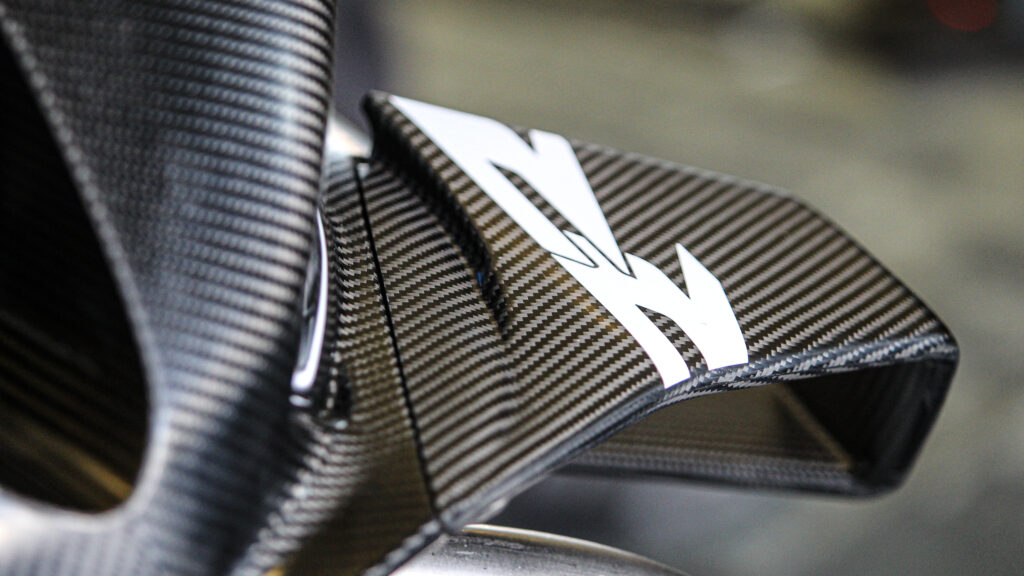 BMW-Motorrad-M1000RR-8