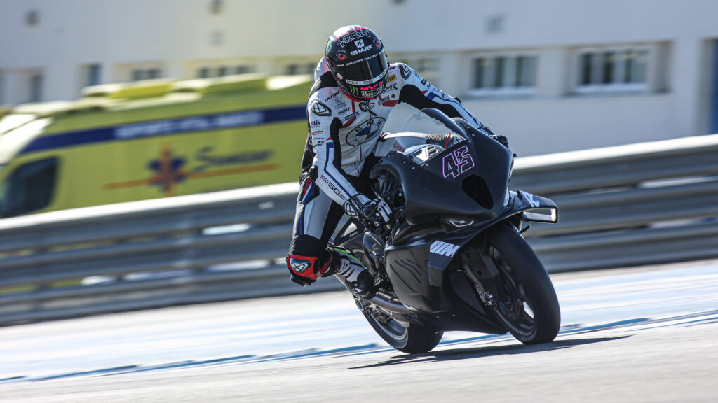 BMW-Motorrad-M1000RR-8