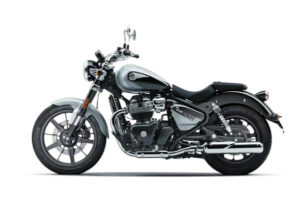 Kawasaki Vulcan S 650 Vs Royal Enfield Super Meteor 650-1