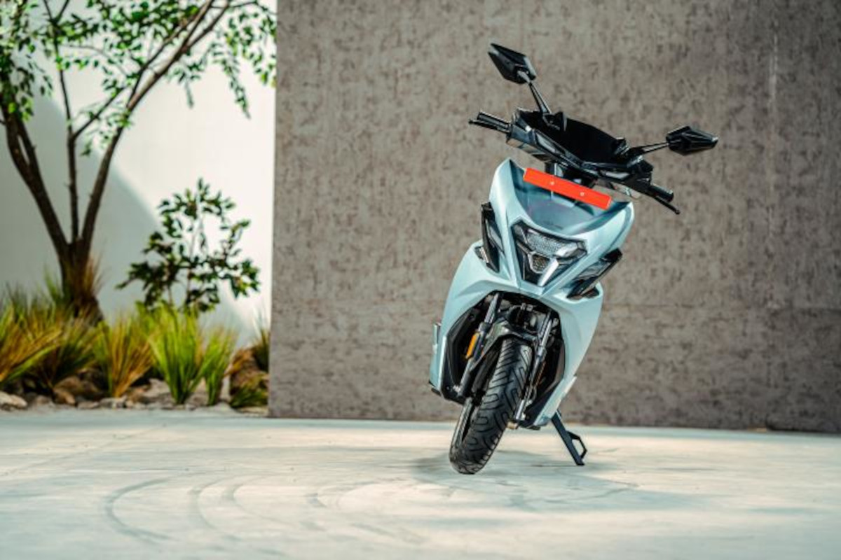 Global Electric Motorcycles Industry Hits Landmark 10 Million Annual Sales Simple-One-Electric-Scooter-