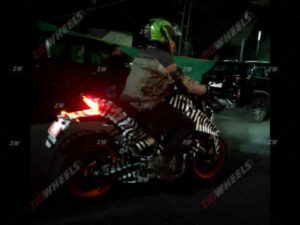 Upcoming 2023 KTM 390 Duke- Teased-Spied-1