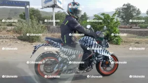 ktm-duke-390-right-side-spied-1