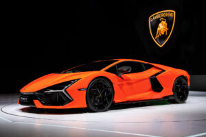 lamborghini-revuelto