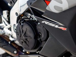 Aprilia-RSV4