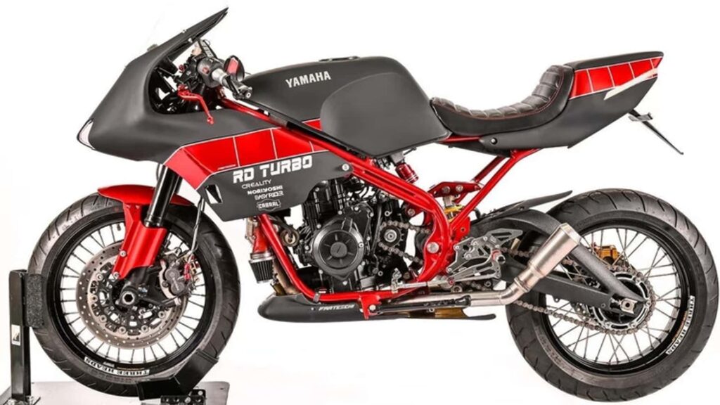 yamaha-rd-r3-by-frateschi-garage-4
