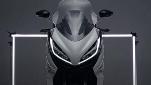 zontes-350e-scooter-unveiled-in-europe-1