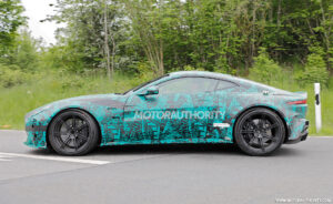 2024-aston-martin-vantage-spy-shot