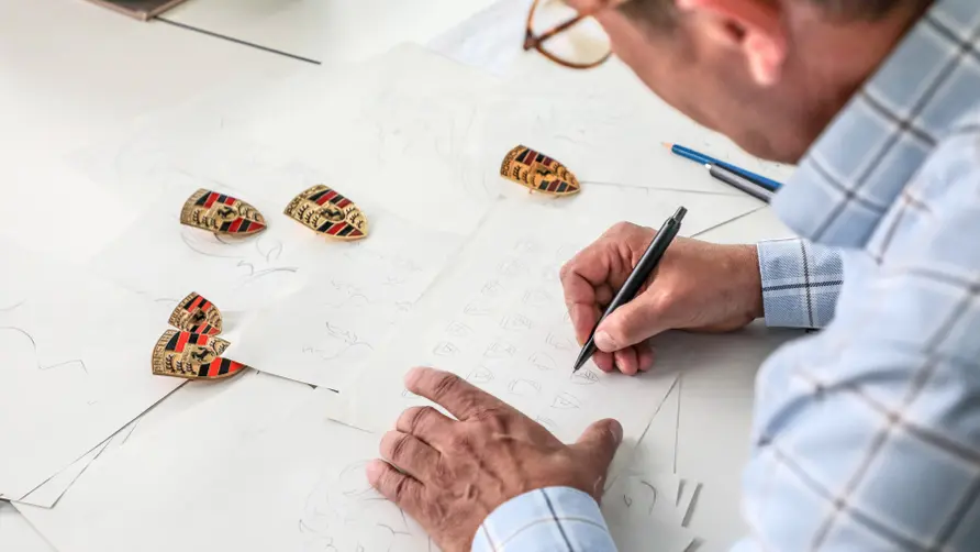 Porsche-Logo-Crest-cover