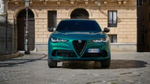 alfa-romeo-stelvio-quadrifoglio-100-anniversario-1