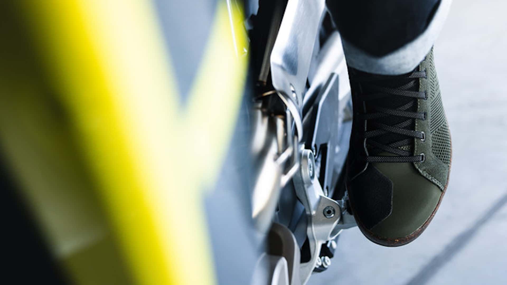 Dainese New Metractive Air Shoes: Stylish, Protective, and Comfortable dainese-unveils-urban-with-the-new-metractive-air-shoes-1