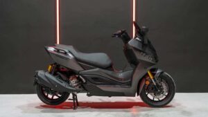 wottan-storm-r-300-scooter-1