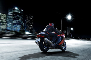 Hayabusa_action01_JP