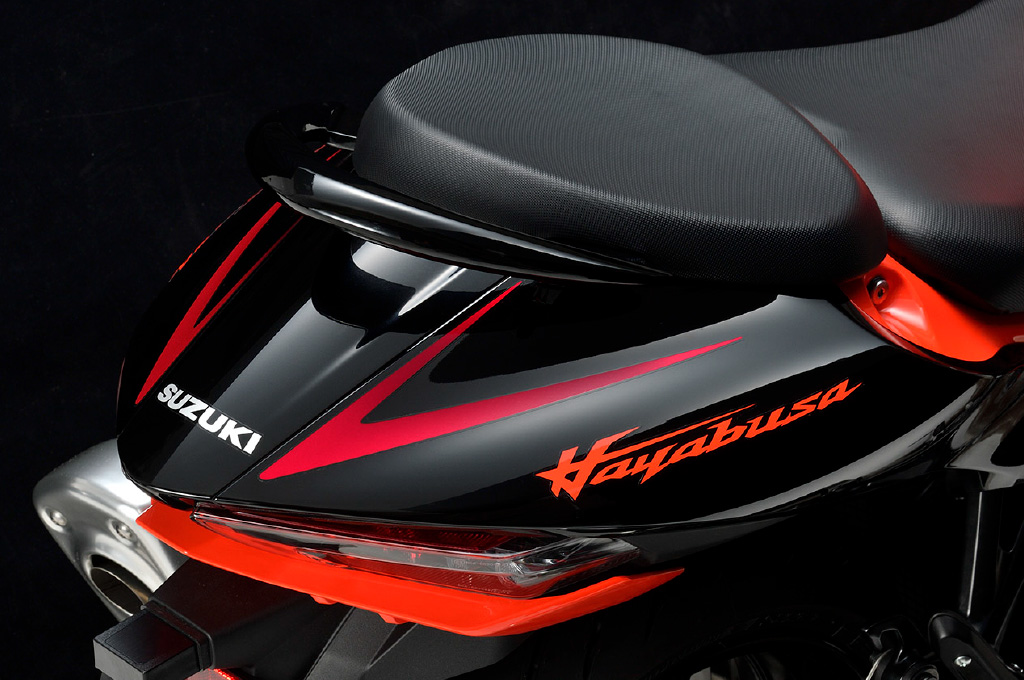 Hayabusa_action01_JP