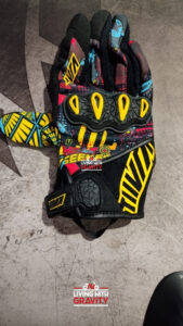 TIIVRA-STREET GLOVES HEATSEEKER-Reviw-1