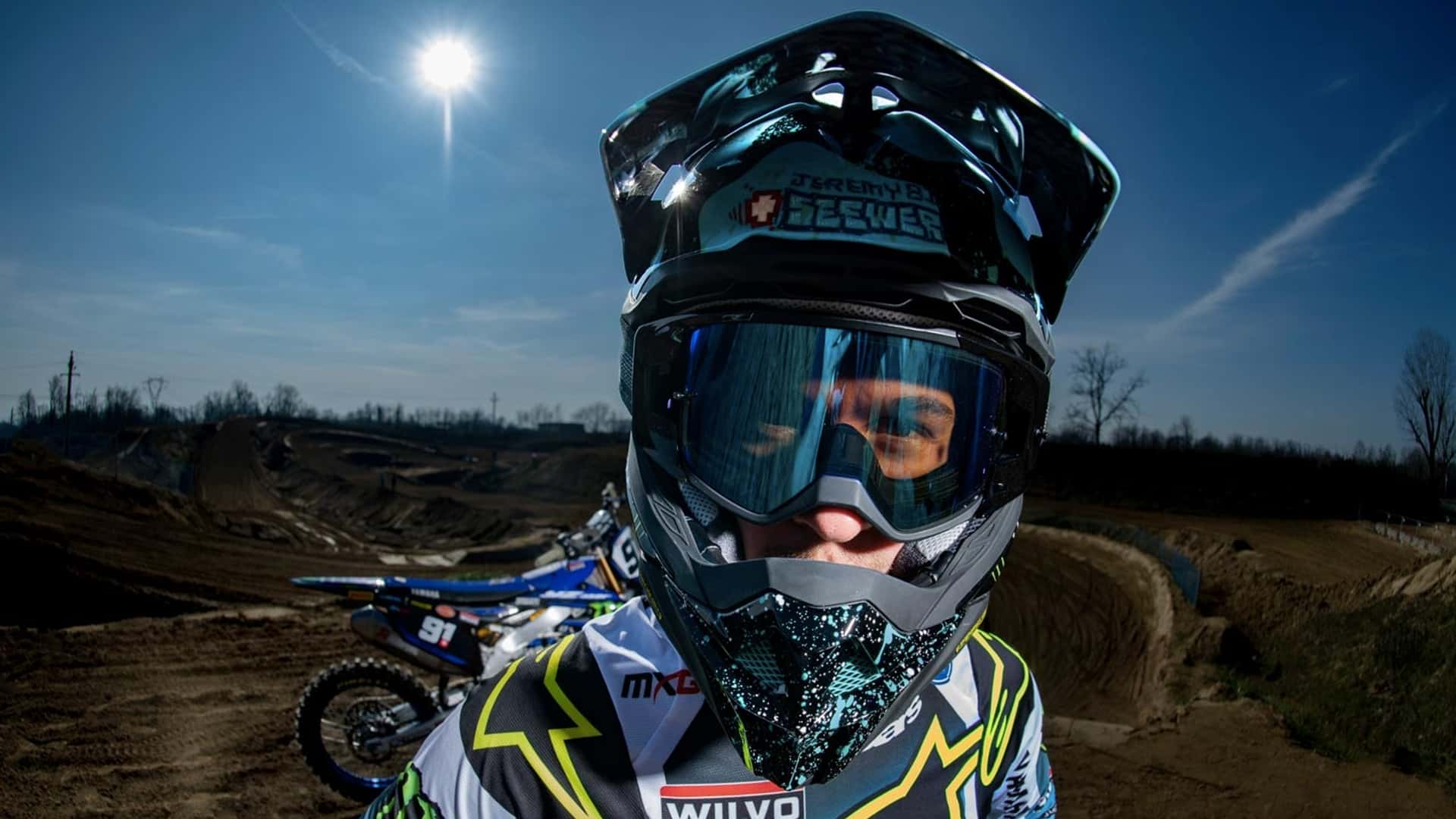 Shoei VFX-WR 06: A New Off-Road Helmet That Meets the Latest Safety Standards shoei-unveils-new-vfx-wr-06-off-road-full-face-helmet