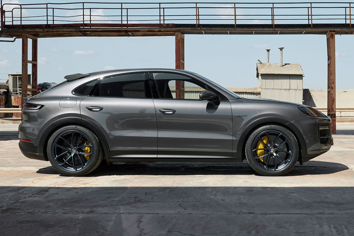 2024 Porsche Cayenne Turbo E-Hybrid: The Ultimate New Hybrid SUV 2024-Porsche-Cayenne-Turbo-E-Hybrid-1