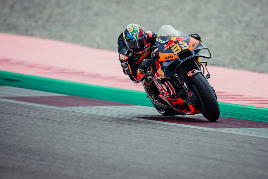 552741-Brad-Binder-Red-Bull-KTM-MotoGP-RC16-Buddh-International-Circuit-IND-24-09-2023-9-13th-Rnd-MotoGP-2023-Buddh-International-Circuit-IND