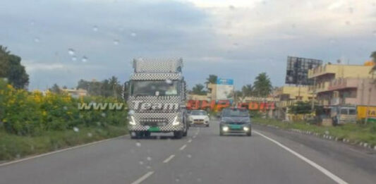 Volvo-Electric-Truck-1.