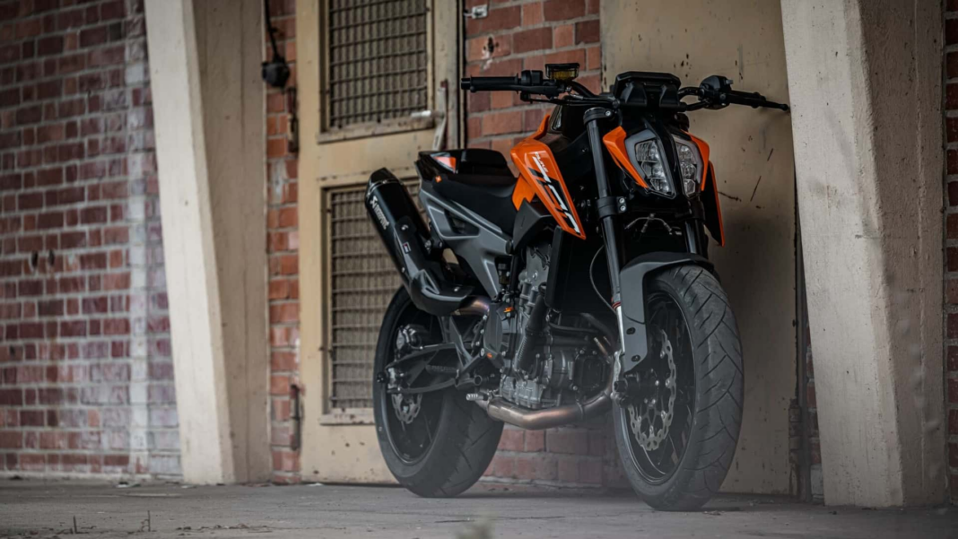 2024 KTM 790 Duke