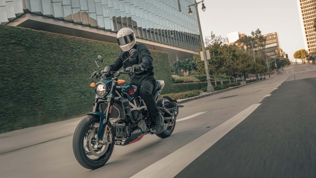 2024 Indian FTR x 100% R Carbon-1