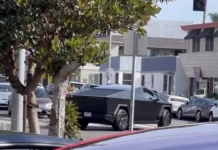 Tesla Cybertruck in Matte Black: A Stealthy Statement Tesla Cybertruck Matte Black