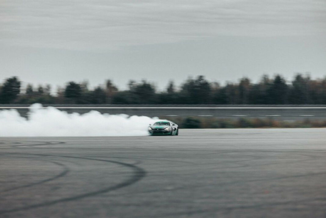 rimac-nevera-guinness-world-record-cover