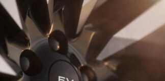 A New Chapter for Jaguar Land Rover: The 2024 Debut of the Electric Range Rover and its Technological Marvels A-New-Chapter-for-Jaguar-Land-Rover-The-2024-Debut-of-the-Electric-Range-Rover-and-its-Technological-Marvels-1