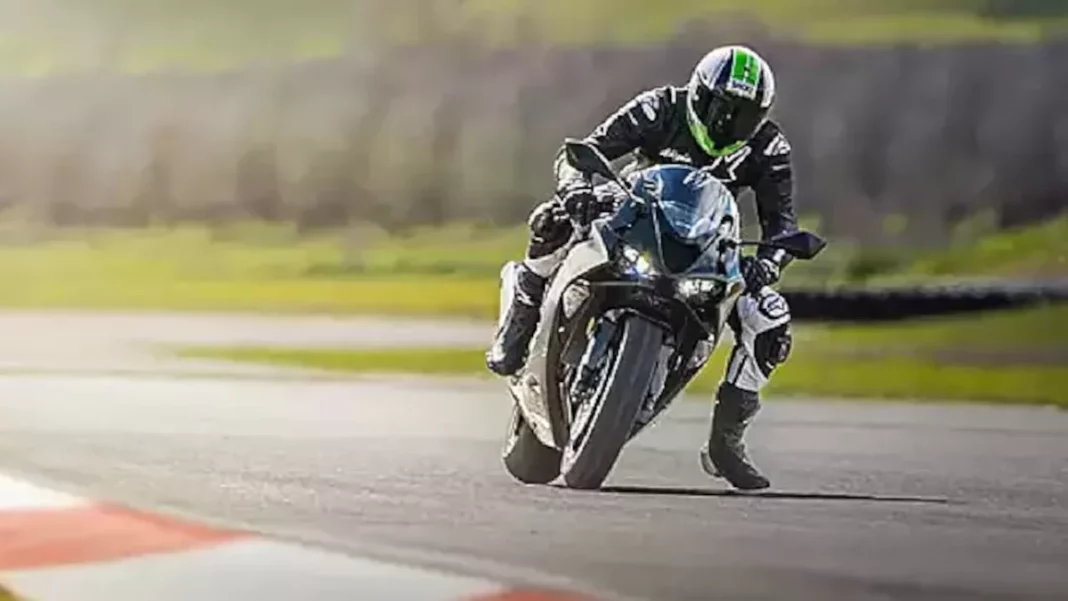 New-2024-Kawasaki-Ninja-ZX-6R-Revving-Up-for-India-Bike-Week-2023-Cover.