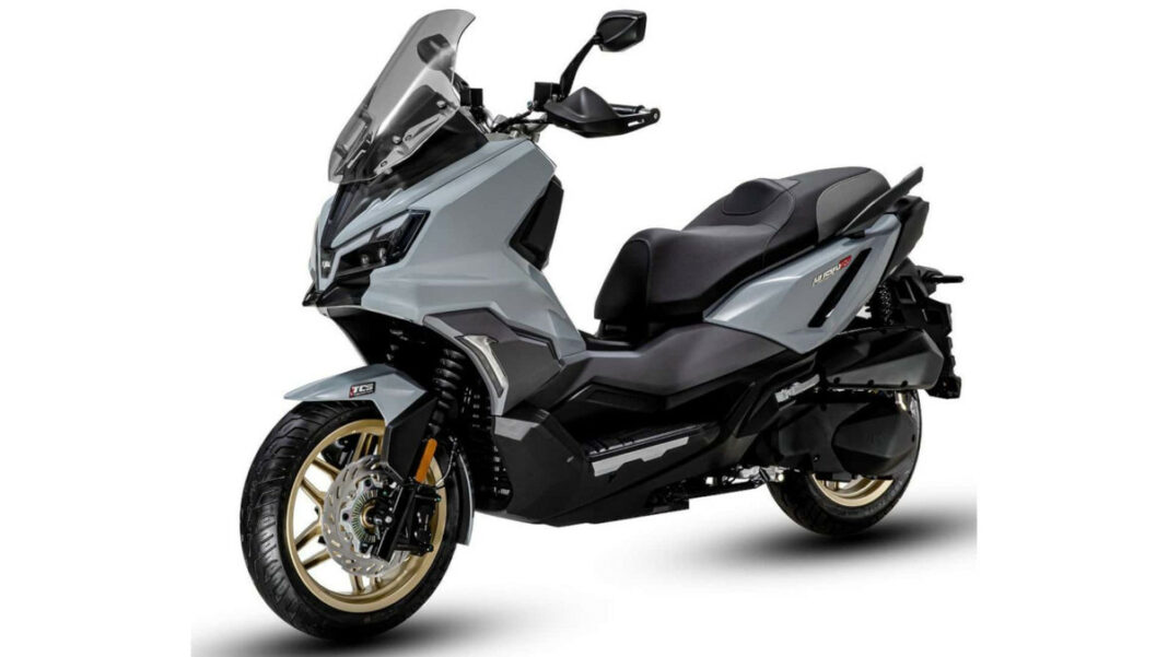 SYM-ADX-300-Review-A-New-Era-of-Urban-Mobility-and-Off-Road-Thrills-3.