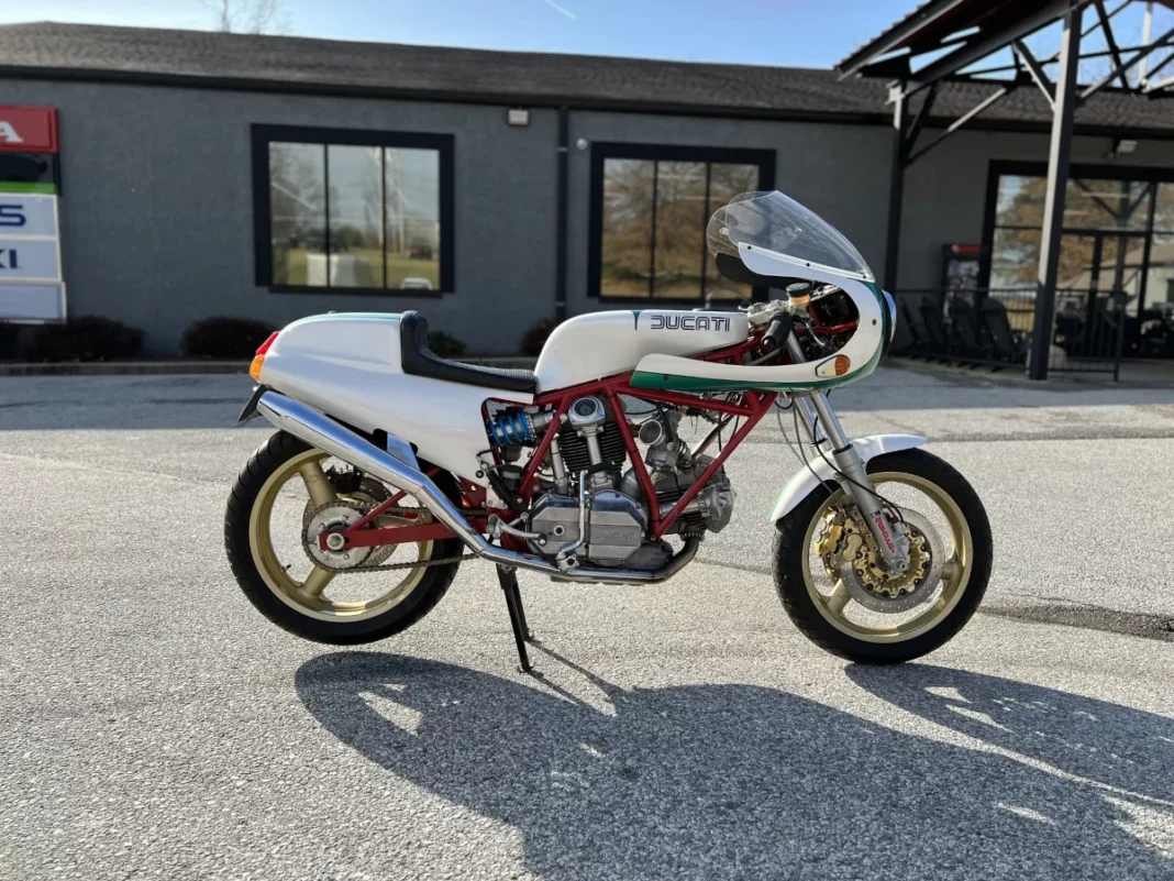 Redefining-Classics-Inside-the-World-of-the-Customized-1977-Ducati-900SS-6.webp