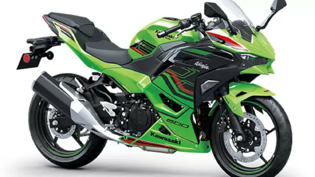 The-New-Contender-Kawasaki-Ninja-500-Set-to-Rev-Up-India.jpeg