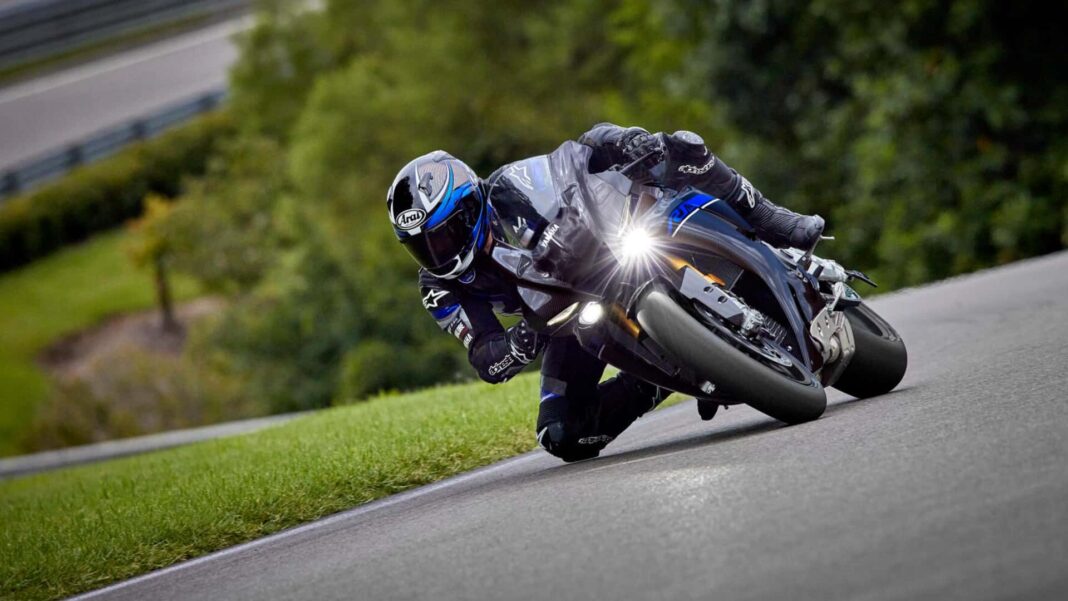 Yamaha-R1-Fans-Take-a-Deep-Breath-It-Not-the-End.jpg