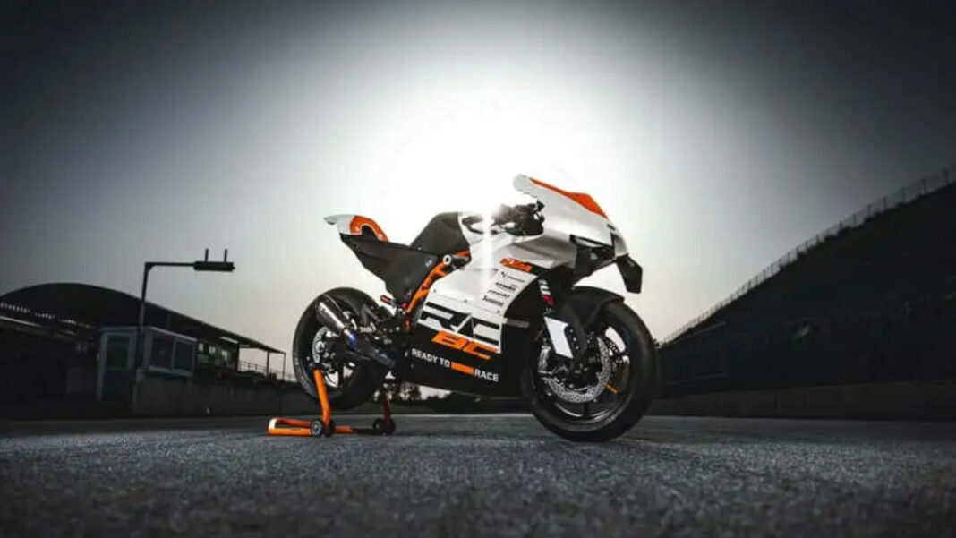 KTM Unleashes the 2024 RC 8C