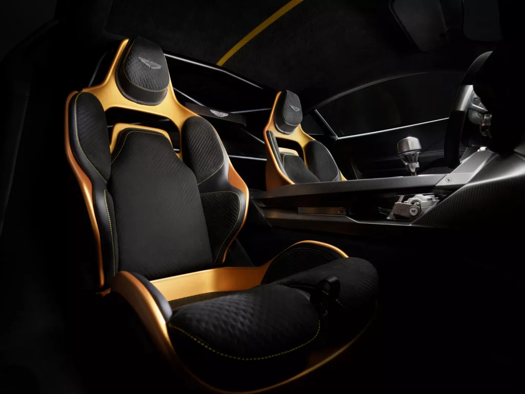 Introducing the New 2025 Aston Martin Valiant: A Track-Ready Beast