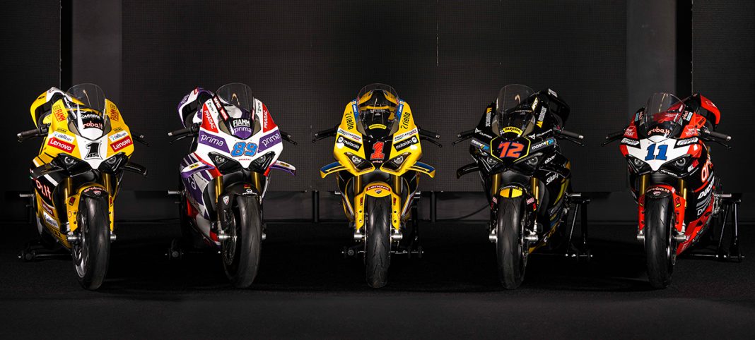 New-Ducati-Panigale-V2-and-V4-Race-Replicas-are-here.jpg