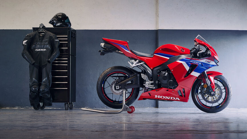 The-2024-Honda-CBR600RR-A-Deep-Dive-into-Its-Secrets.webp