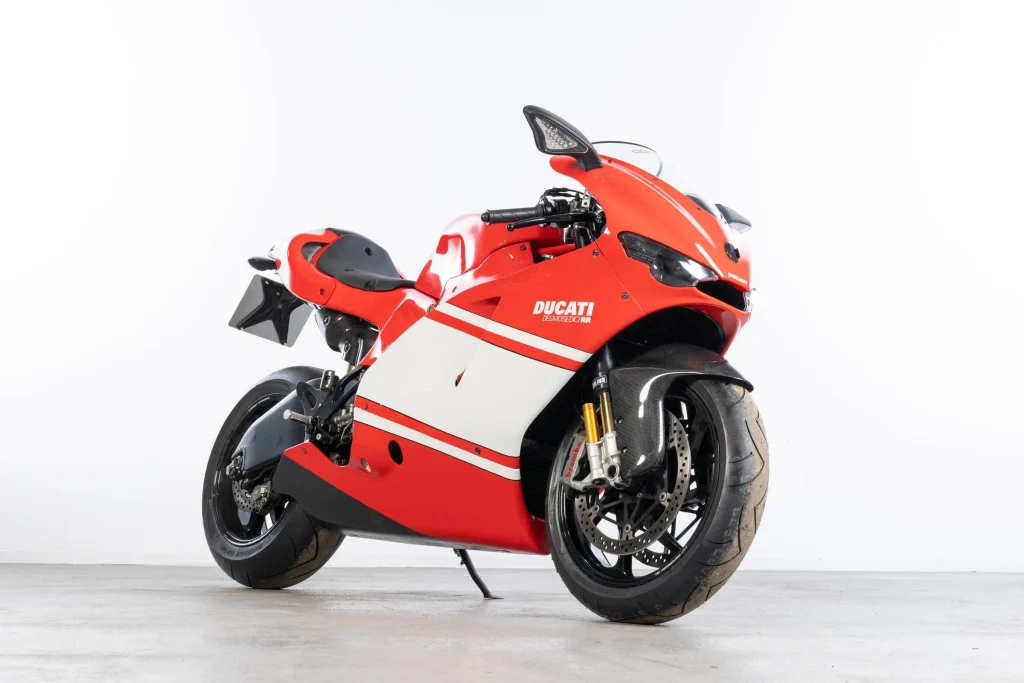 What-Makes-the-Ducati-Desmosedici-RR-Special-scaled.jpg
