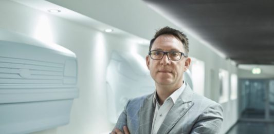 Amko Leenarts talks on the Design of the New All-Electric 2024 Ford Capri-11.webp