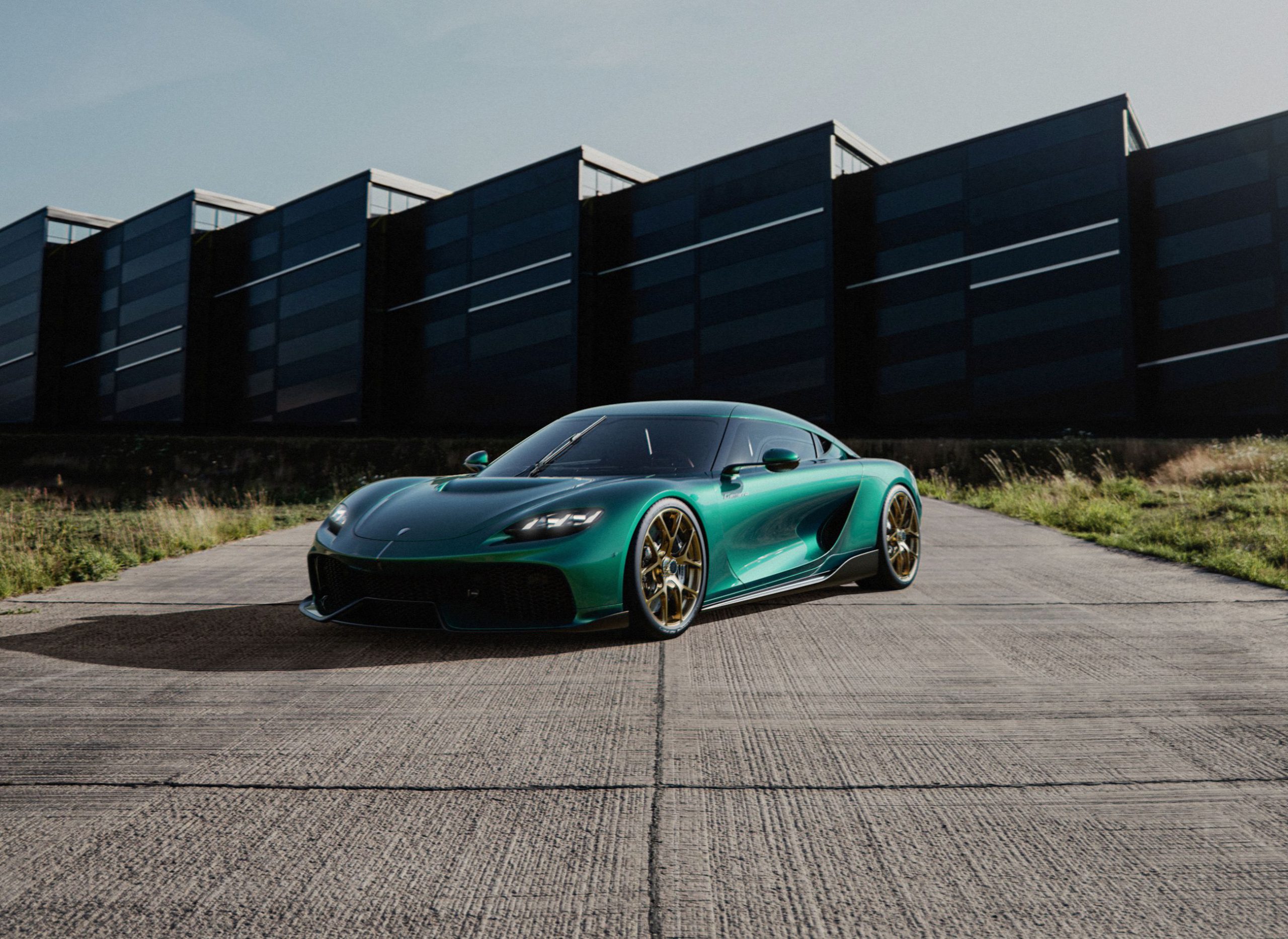 Koenigsegg Gemera A New Era in Hypercar Engineering-4 Koenigsegg-Gemera-A-New-Era-in-Hypercar-Engineering-4-scaled.jpg