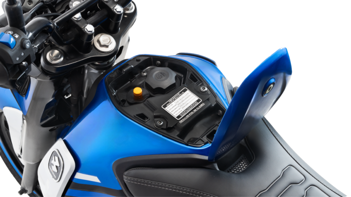 Why the Bajaj Freedom CNG Is Your New Best Friend-Bllack-11