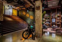 Breitling’s New Champs-Élysées Pop-Up Store: A Milestone in Luxury Watchmaking Breitlings-New-Champs-Elysees-Pop-Up-Store-A-Milestone-in-Luxury-Watchmaking-LivingWIthGravity-Cov-scaled.jpg