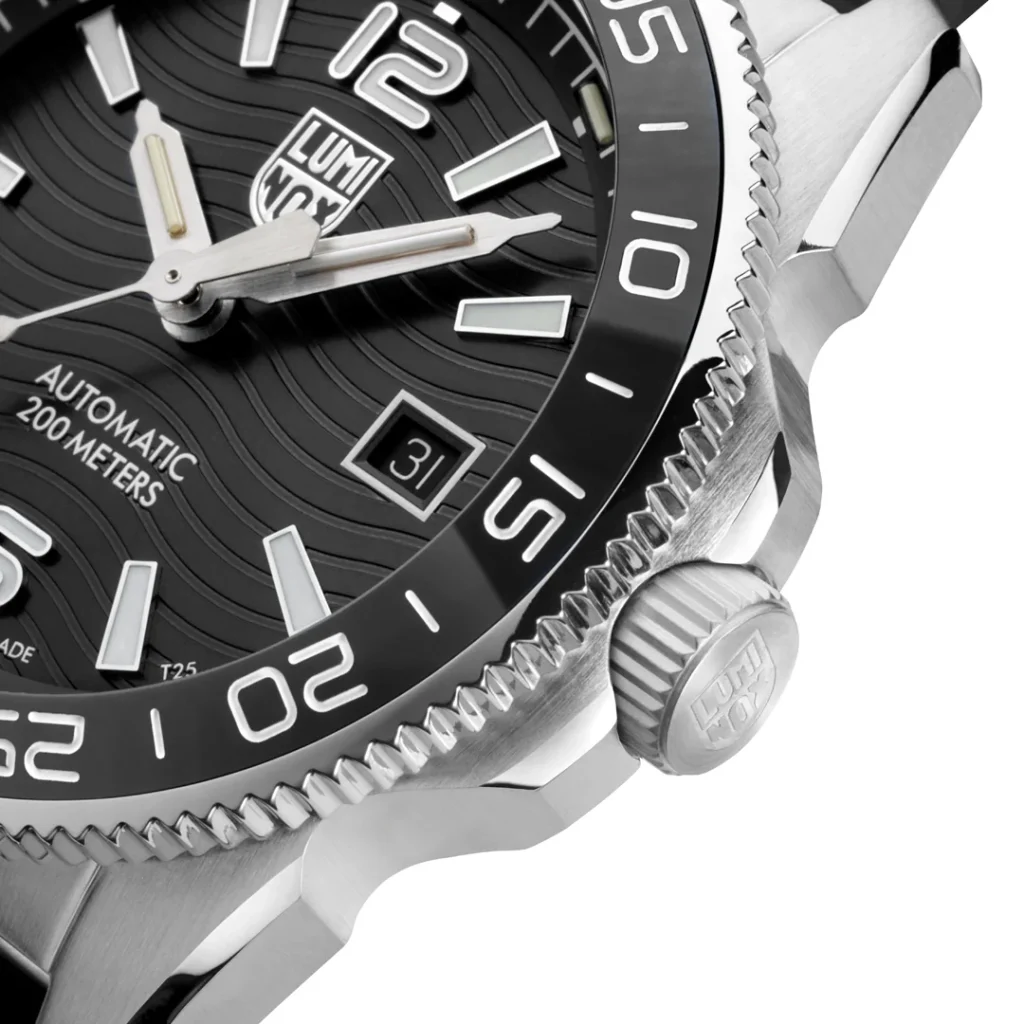 4 / 7 – The Best Features of the New Luminox Pacific Diver Automatic You Need to Know-LivingWithGravity-3.webp