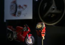 Inside the Exclusive New Maestro 4.0 Anniversario 916 Watch The New Maestro 4.0 Ducati 30° Anniversario 916 Watch-6.webp