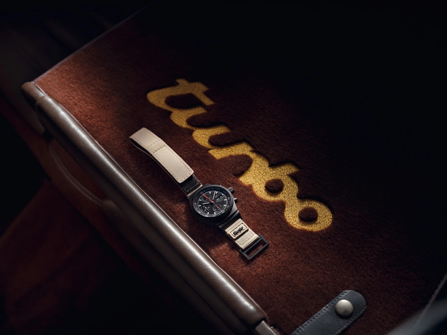 The Ultimate New Porsche Timepiece-LivingWithgravity-5