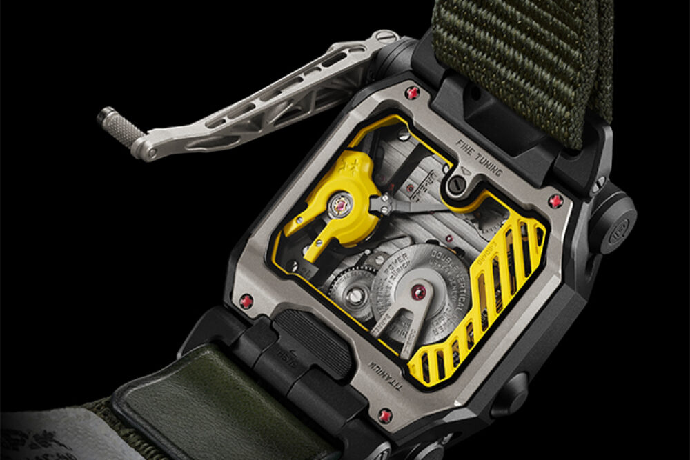 Why-the-new-Urwerk-EMC-SR-71-is-the-Ultimate-Collectors-Watch-for-Aviation-Enthusiasts-LivingWithGravity-9.jpg